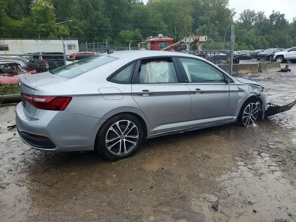 3VWBW7BU4TM060166 — 2026 Volkswagen Jetta, фото 3 с аукциона Copart 08.10.2026, Передняя часть
