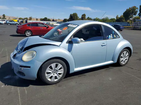 3VWPG31C19M502995 — 2009 Volkswagen NEW Beetle, Передняя часть (Front End), фото до ремонта