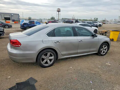 2012 VOLKSWAGEN PASSAT VIN 1VWBH7A30CC098322 фото 3