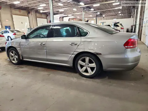 2013 Volkswagen Passat Se VIN 1VWBN7A32DC025639 фото 2