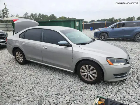 2013 Volkswagen Passat S VIN 1VWAH7A38DC109712 фото 4