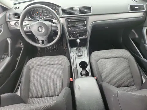 2013 Volkswagen Passat S VIN 1VWAH7A38DC109712 фото 8