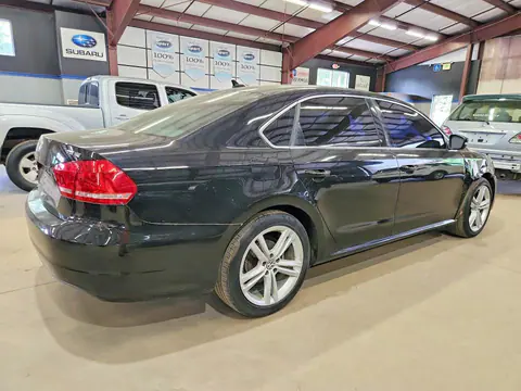 2014 Volkswagen Passat VIN 1VWBN7A33EC058490 фото 3