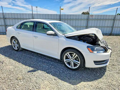 2014 Volkswagen Passat VIN 1VWBT7A36EC072731 фото 4