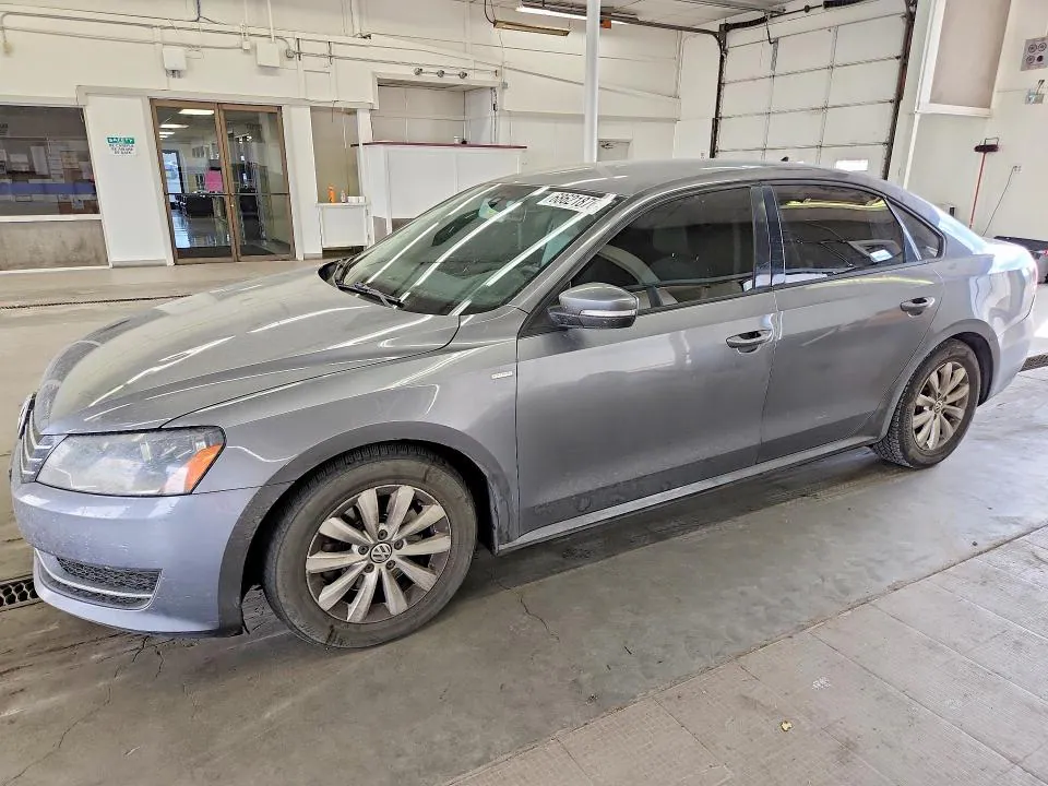 2014 Volkswagen Passat VIN 1VWAP7A35EC002458 фото 1