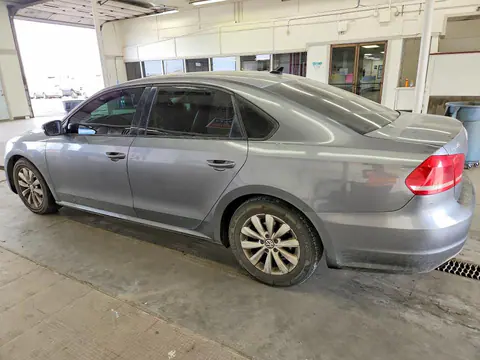 2014 Volkswagen Passat VIN 1VWAP7A35EC002458 фото 2