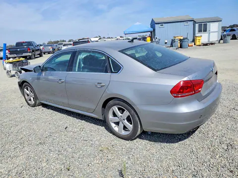 2014 Volkswagen Passat VIN 1VWBP7A34EC015304 фото 2