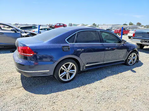 2015 Volkswagen Passat VIN 1VWBT7A31FC087963 фото 3