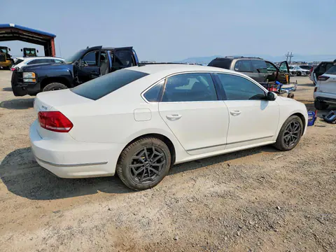 2015 Volkswagen Passat VIN 1VWCV7A32FC036955 фото 3