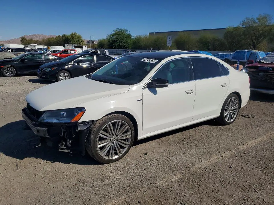 2015 Volkswagen Passat VIN 1VWBT7A32FC068192 фото 1