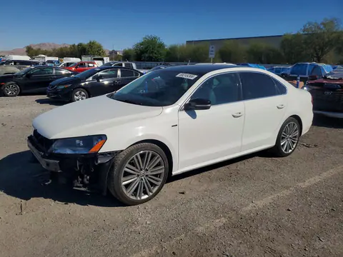 1VWBT7A32FC068192 — 2015 Volkswagen Passat, Передняя часть (Front End), фото до ремонта
