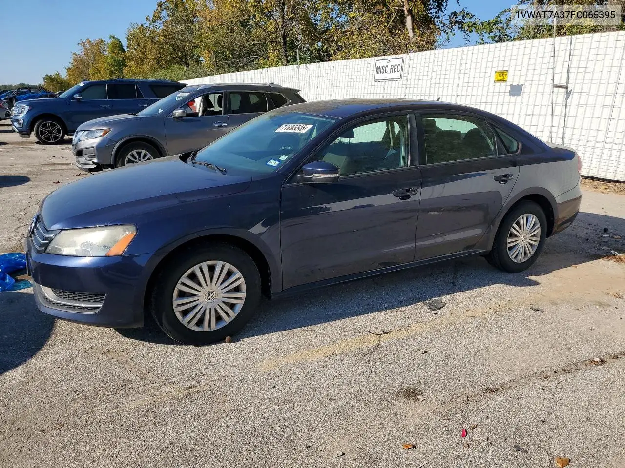 2015 Volkswagen Passat S VIN 1VWAT7A37FC065395 фото 1