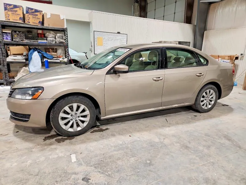 2015 Volkswagen Passat VIN 1VWAT7A36FC057482 фото 1