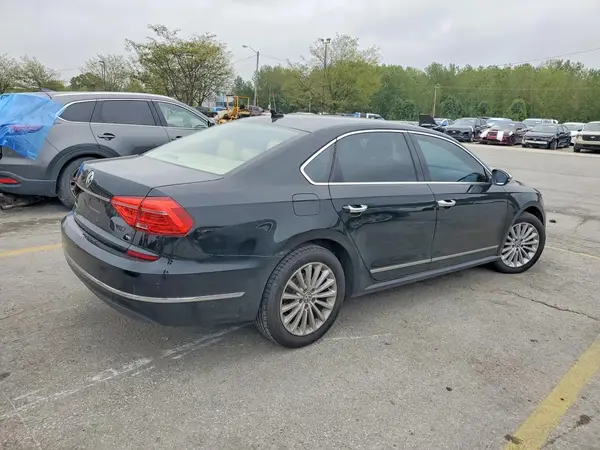 1VWBT7A39GC026040 — 2016 Volkswagen Passat, фото 3 с аукциона Copart, Боковая часть