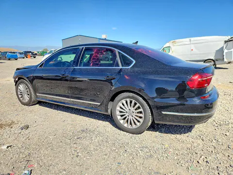 2016 Volkswagen Passat VIN 1VWBS7A3XGC045893 фото 2