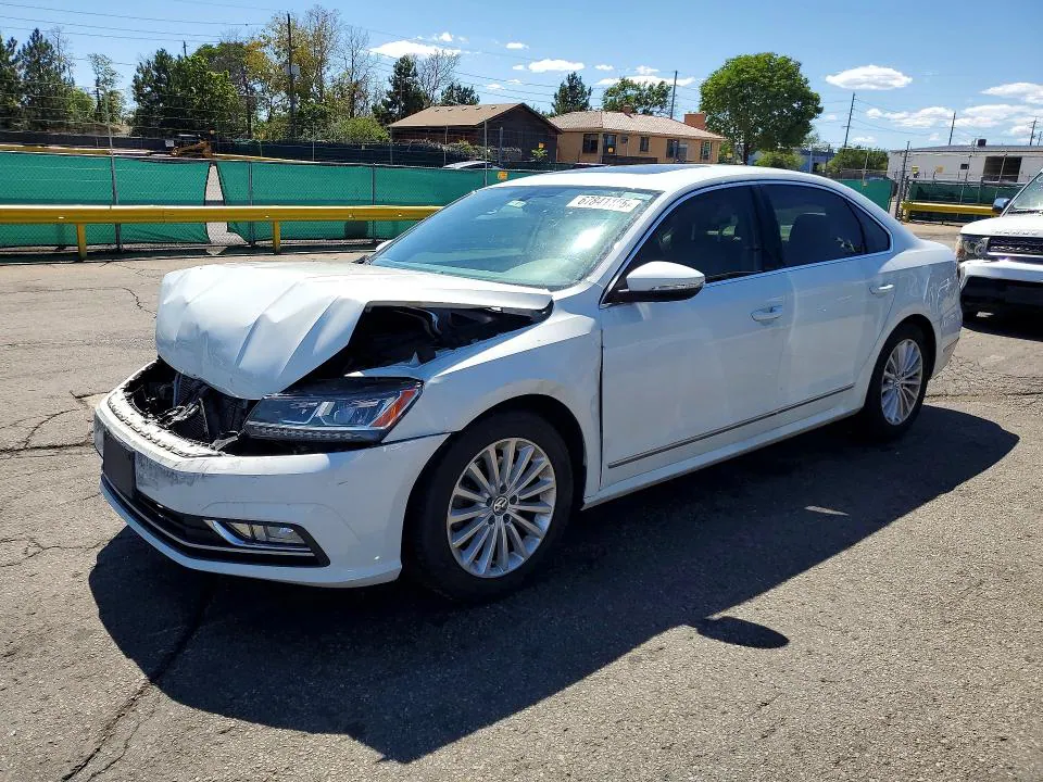 2016 Volkswagen Passat VIN 1VWBT7A33GC045568 фото 1