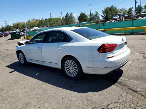 2016 Volkswagen Passat VIN 1VWBT7A33GC045568 фото 2