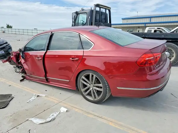 1VWAS7A32GC057306 — 2016 Volkswagen Passat, фото 2 с аукциона Copart, Передняя часть