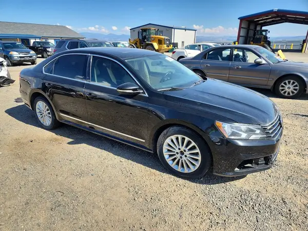1VWBS7A38GC033662 — 2016 Volkswagen Passat, фото 4 с аукциона Copart, Боковая часть