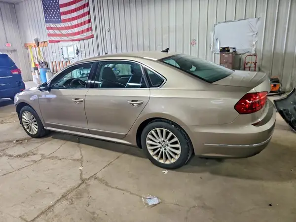 1VWBT7A32GC030270 — 2016 Volkswagen Passat, фото 2 с аукциона Copart, Передняя часть