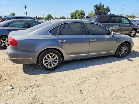 2016 Volkswagen Passat VIN 1VWAS7A36GC046714 фото 3