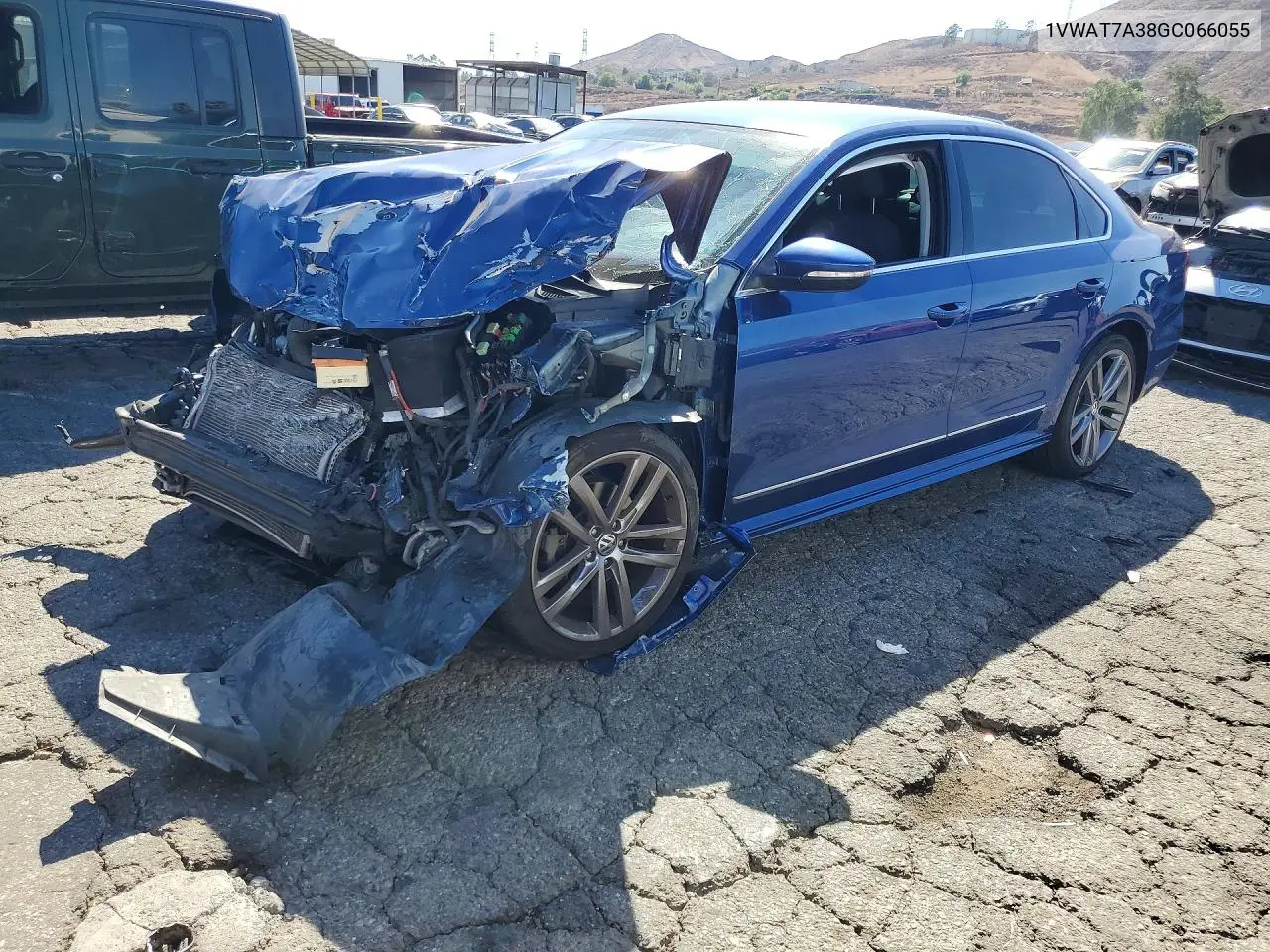 2016 Volkswagen Passat S VIN 1VWAT7A38GC066055 фото 1