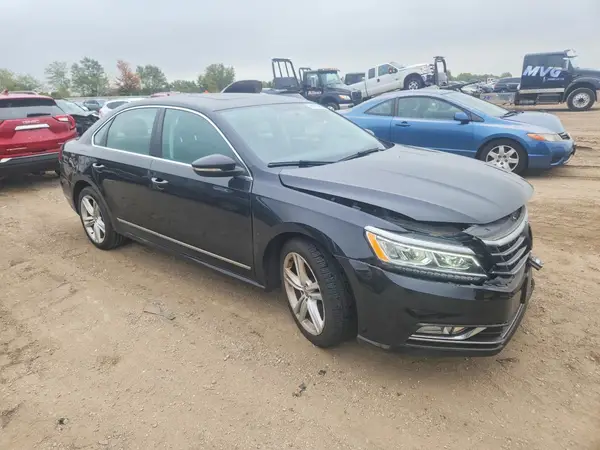 1VWBT7A31HC025322 — 2017 Volkswagen Passat, фото 4 с аукциона Copart 15.10.2026, Передняя часть