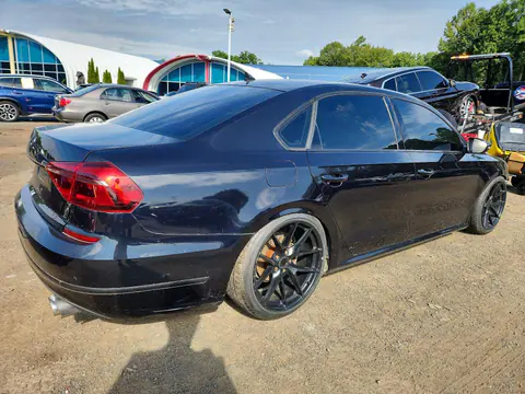 2017 Volkswagen Passat VIN 1VWAT7A34HC062750 фото 3