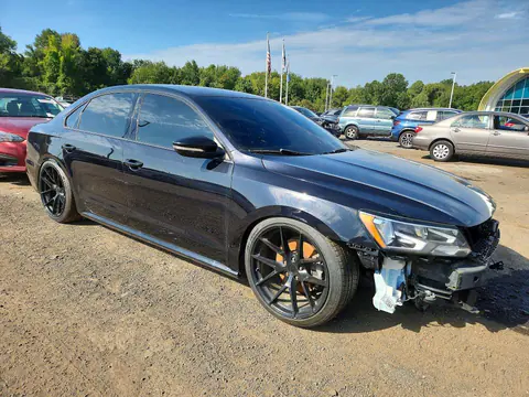 2017 Volkswagen Passat VIN 1VWAT7A34HC062750 фото 4