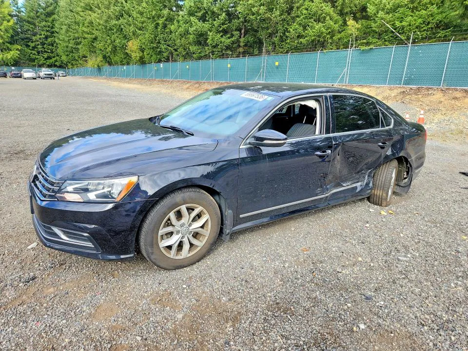 2017 Volkswagen Passat VIN 1VWAT7A3XHC008448 фото 1