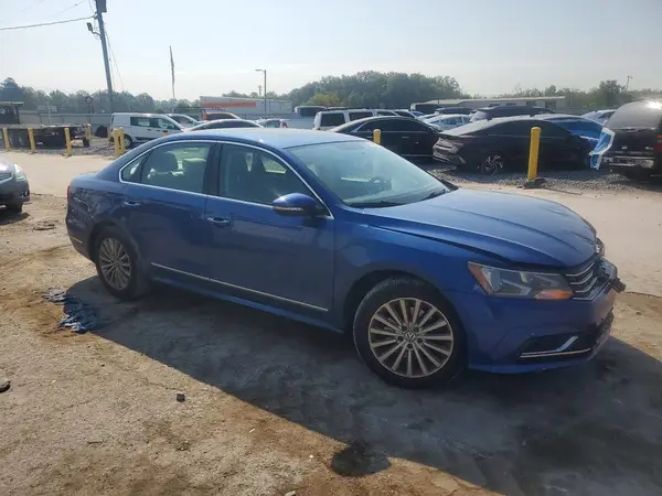 1VWBT7A30HC057002 — 2017 Volkswagen Passat, фото 4 с аукциона Copart, Передняя часть