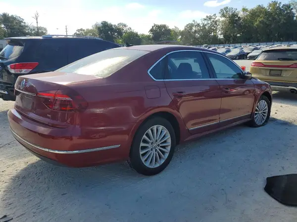 1VWBT7A35HC084972 — 2017 Volkswagen Passat, фото 3 с аукциона Copart 06.10.2026, Передняя часть