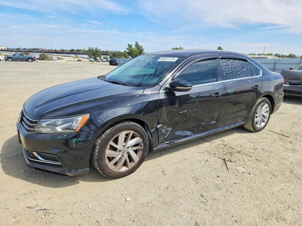 2018 Volkswagen Passat VIN 1VWBA7A32JC001154 фото 1