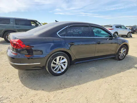 2018 Volkswagen Passat VIN 1VWBA7A32JC001154 фото 3