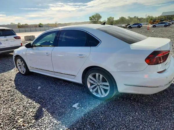 1VWBA7A31JC040186 — 2018 Volkswagen Passat, фото 2 с аукциона Copart, Ходовая часть