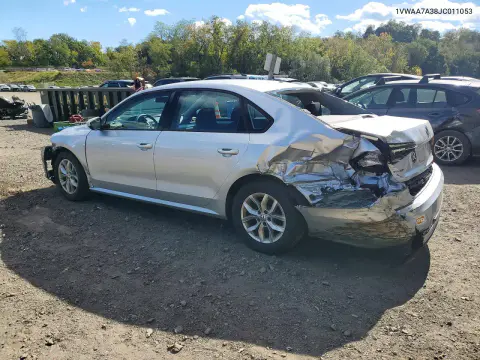 2018 Volkswagen Passat S VIN 1VWAA7A38JC011053 фото 2