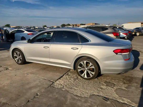 1VWSA7A34MC015786 — 2021 Volkswagen Passat, фото 2 с аукциона Copart 05.10.2026, Естественный износ