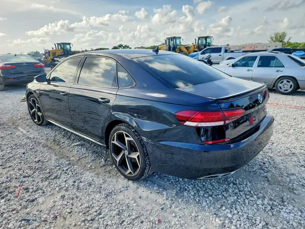 1VWMA7A34NC002496 — 2022 Volkswagen Passat, фото 2 с аукциона Copart, Передняя часть