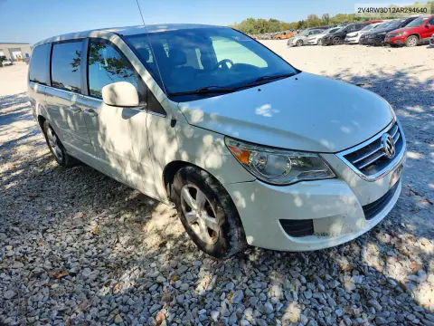 2010 Volkswagen Routan Se VIN 2V4RW3D12AR294640 фото 4