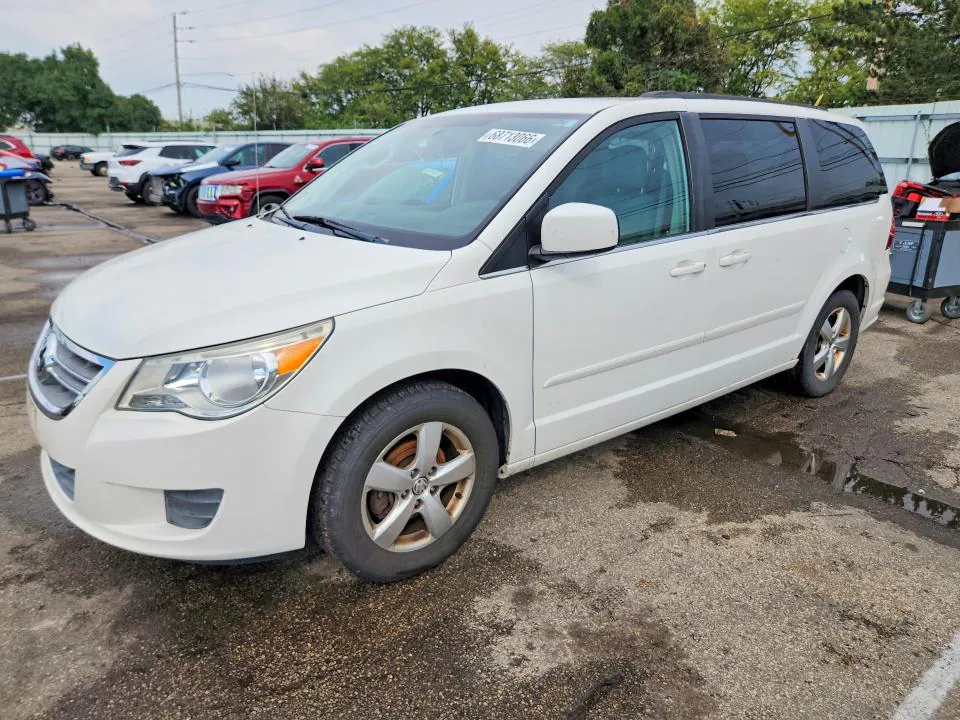2011 VOLKSWAGEN ROUTAN VIN 2V4RW3DG5BR636488 фото 1