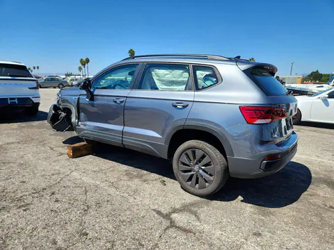 2022 Volkswagen Taos VIN 3VVDX7B26NM034583 фото 2