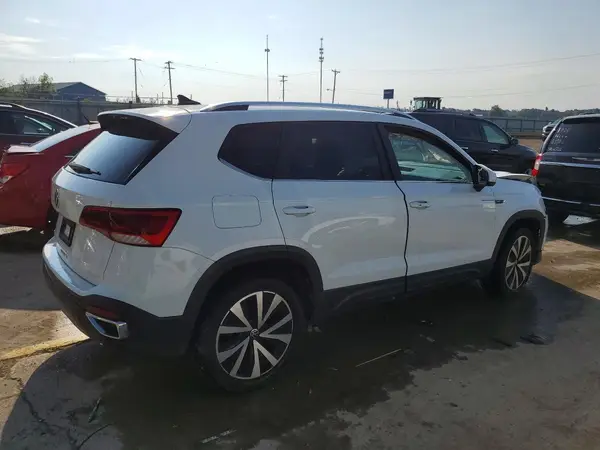 3VVSX7B26PM330567 — 2023 Volkswagen TAOS, фото 3 с аукциона Copart, Передняя часть