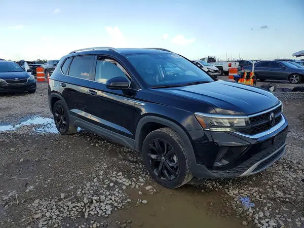 3VVSX7B2XPM329048 — 2023 Volkswagen TAOS, фото 4 с аукциона Copart, Боковая часть