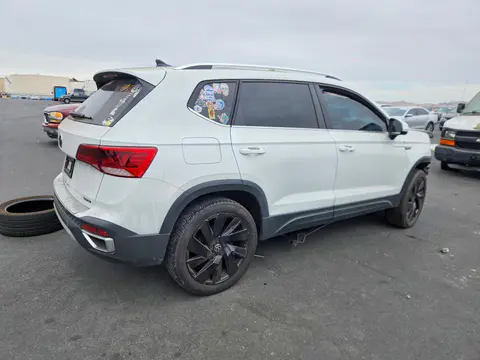2024 Volkswagen Taos VIN 3VV4X7B2XRM052896 фото 3
