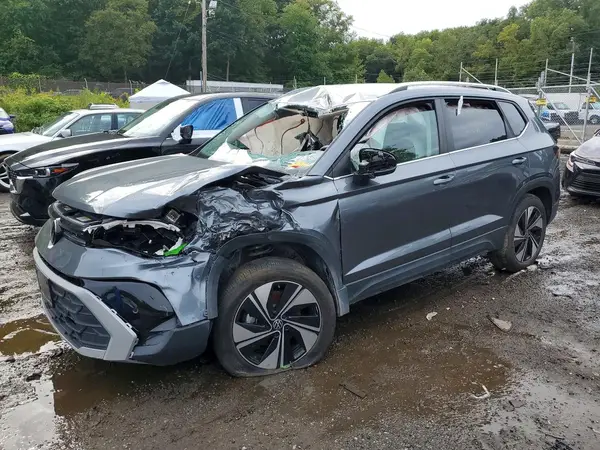 3VVUC7B22SM045183 — 2025 Volkswagen TAOS, Передняя часть (Front End), фото до ремонта