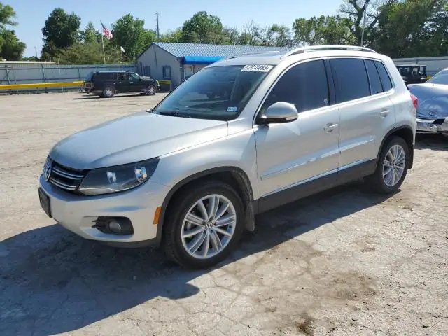 WVGAV7AX2FW539859 — 2015 Volkswagen Tiguan S, Естественный износ (Normal Wear), фото до ремонта