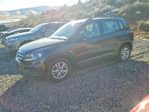 WVGBV7AX3GW593869 — 2016 Volkswagen Tiguan S, Мелкие вмятины и царапины (Minor Dent/Scratches), фото до ремонта