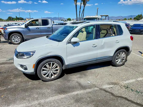 WVGAV7AX9FW523349 — 2015 Volkswagen Tiguan, Опрокидывание (Rollover), фото до ремонта