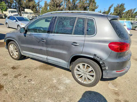 WVGAV7AX5GW516853 — 2016 Volkswagen Tiguan, фото 2 с аукциона Copart 13.10.2026, Мелкие вмятины и царапины