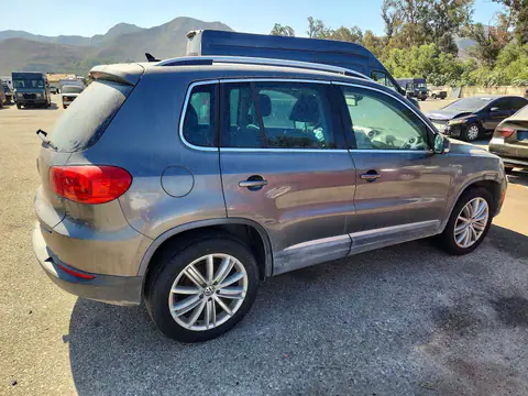 WVGAV7AX5GW516853 — 2016 Volkswagen Tiguan, фото 3 с аукциона Copart 13.10.2026, Мелкие вмятины и царапины